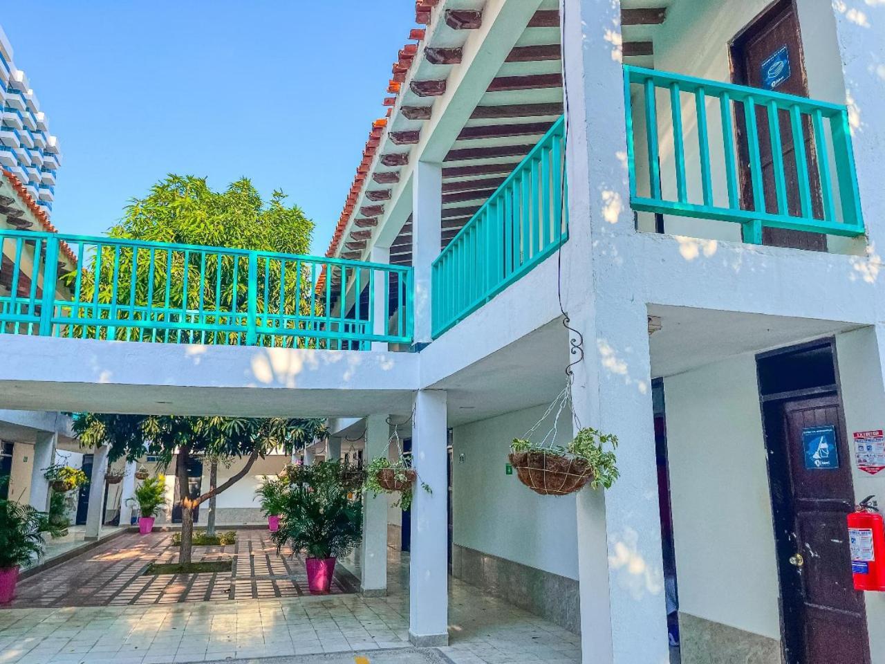 Hotel Los Veleros Santa Marta 외부 사진